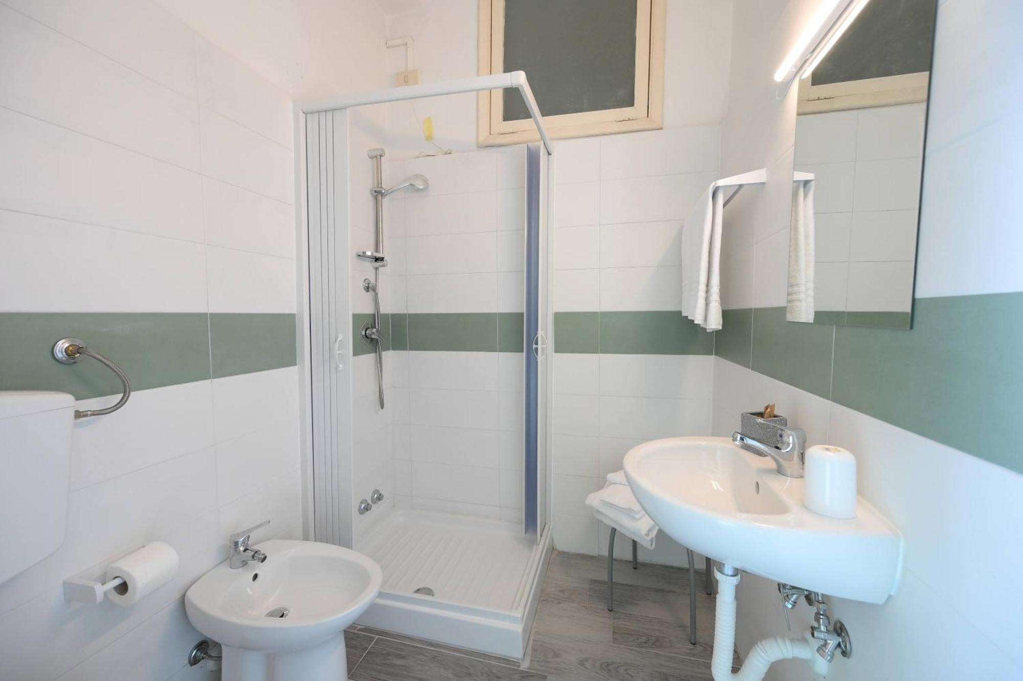 Villa Diana - Beach & Rooms Isquia Exterior foto