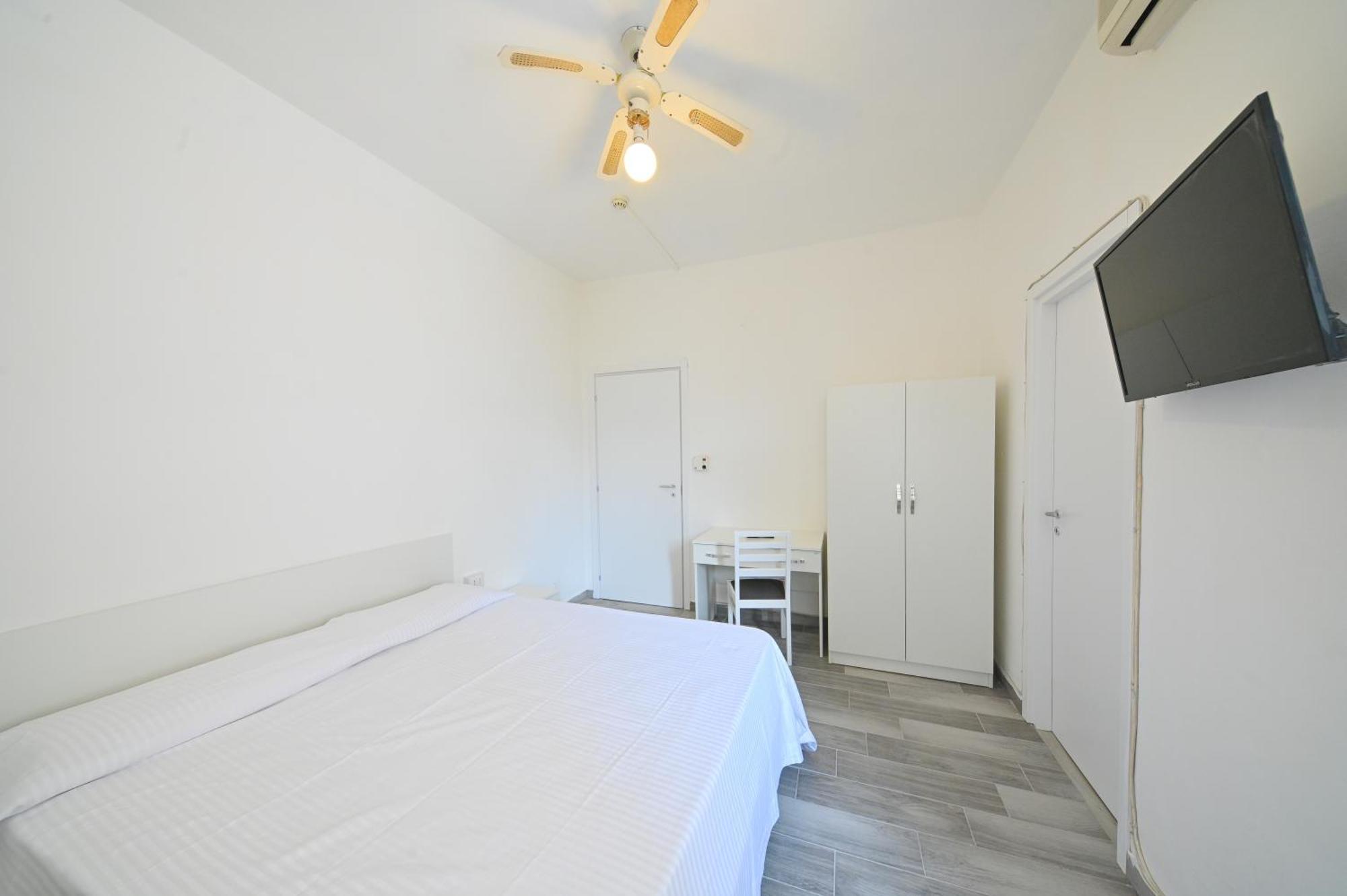 Villa Diana - Beach & Rooms Isquia Exterior foto