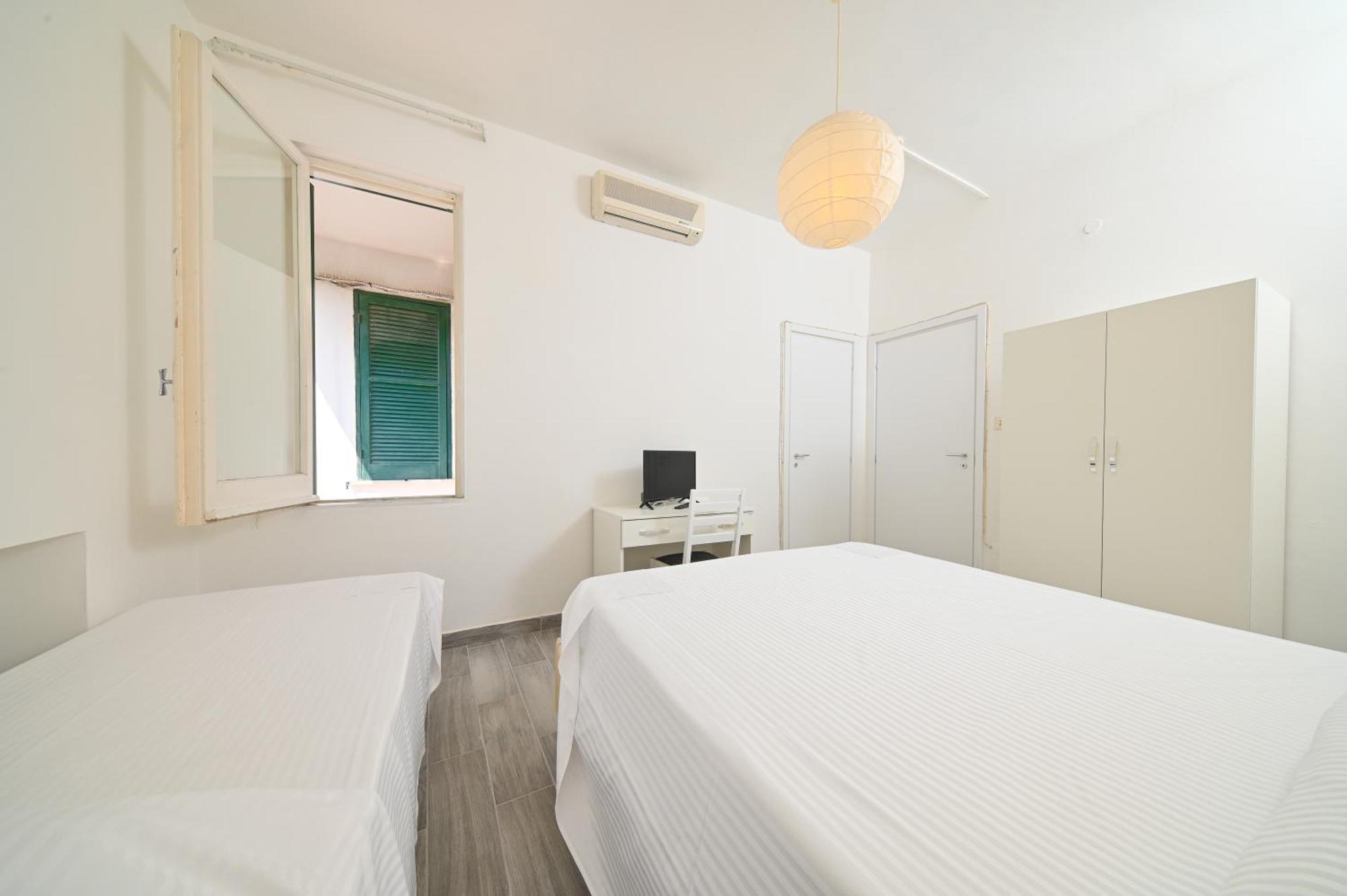 Villa Diana - Beach & Rooms Isquia Exterior foto