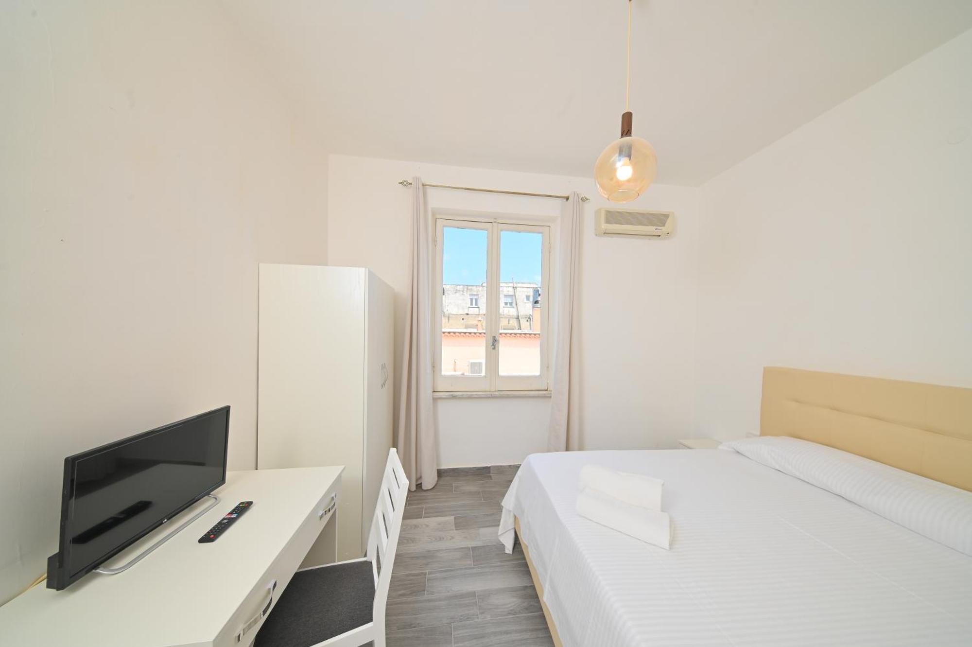 Villa Diana - Beach & Rooms Isquia Exterior foto