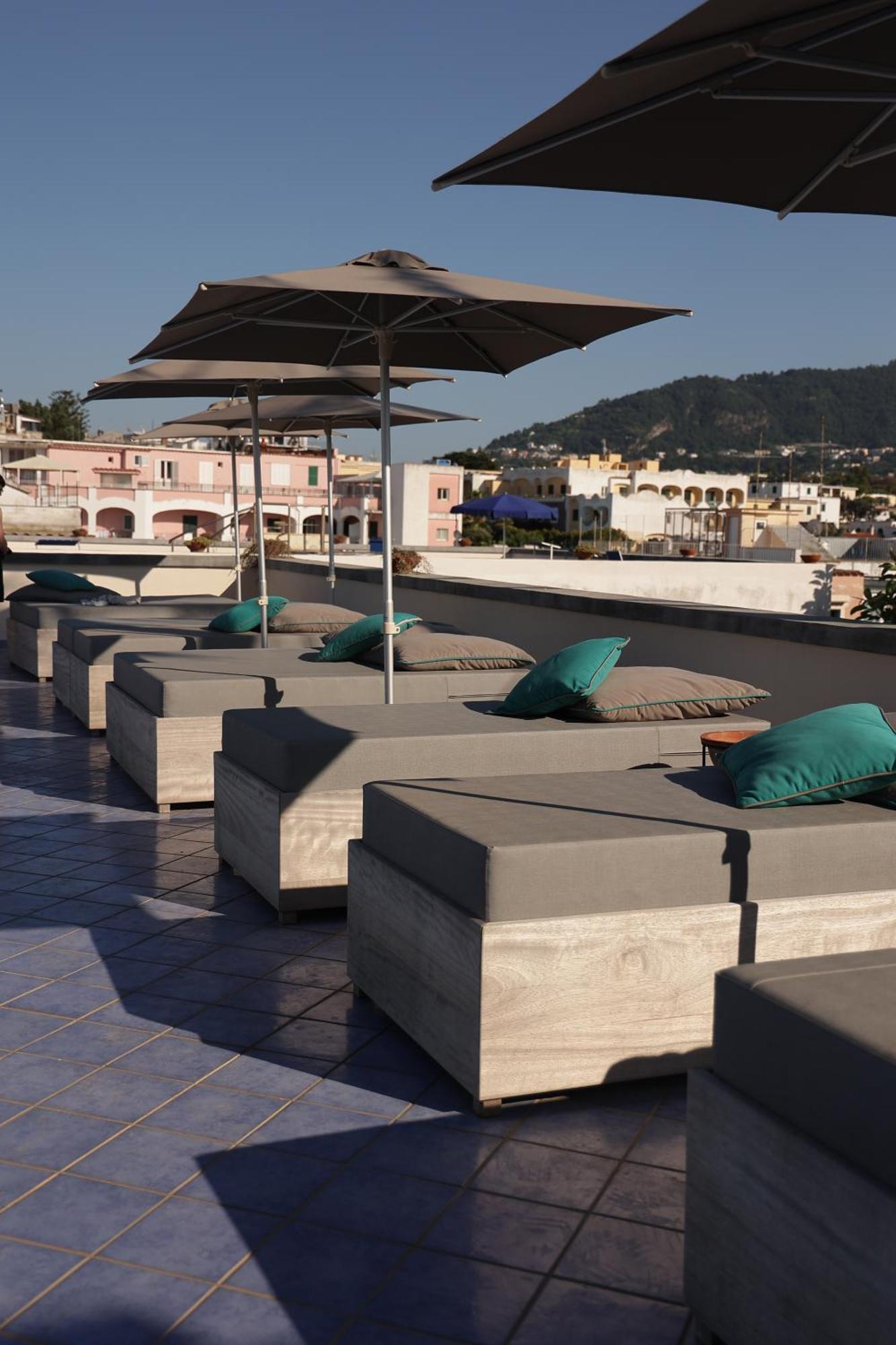Villa Diana - Beach & Rooms Isquia Exterior foto